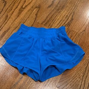 Lululemon Hottie Hot Shorts-Sz 0-Length 2.5”